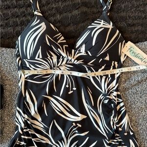 Black & White Leaf Print tankini and Assets skirted bottoms
